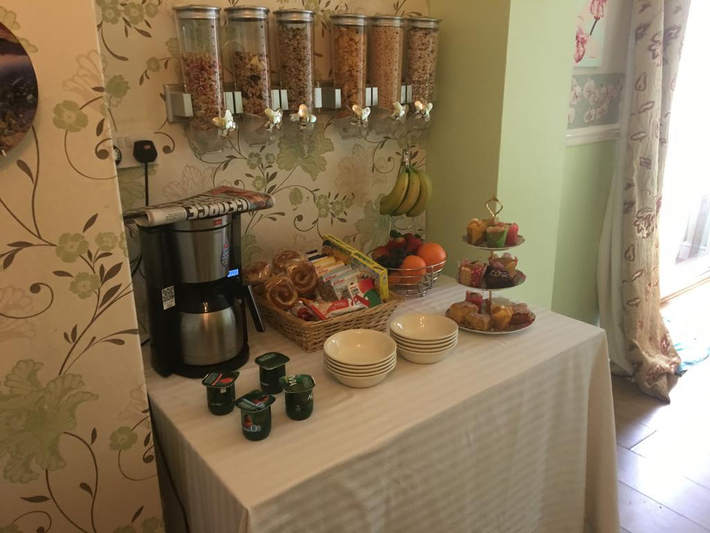 Jasmine House Bed & Breakfast New Quay Екстериор снимка